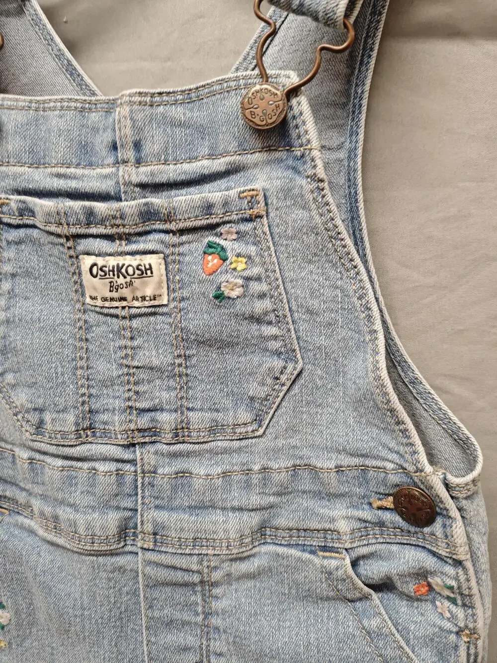 OshKosh B'gosh Overalls Girls Toddler 2T Light Wash Denim Embroidered Floral